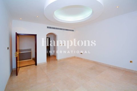 Vilă de închiriat în Emirates Hills, Dubai, EAU 5 dormitoare, 727.80210200 mp.  №651286 - poză 11