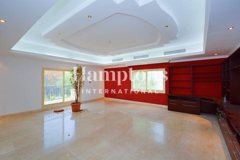 Vilă de închiriat în Emirates Hills, Dubai, EAU 5 dormitoare, 727.80210200 mp.  №651286 - poză 19