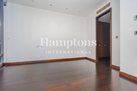 דירה להשכרה ב Burj Khalifa, Dubai, איחוד האמירויות  2 חדרי שינה, 143.62803800 מ"ר, מספר 651116 - תמונה 4