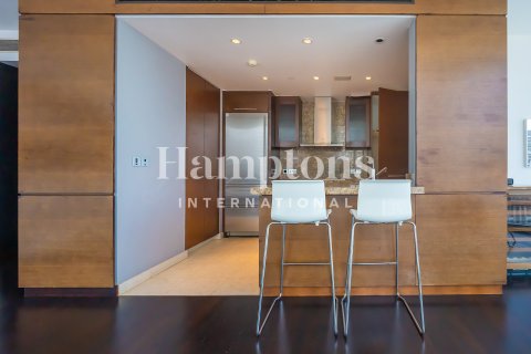 דירה להשכרה ב Burj Khalifa, Dubai, איחוד האמירויות  2 חדרי שינה, 143.62803800 מ"ר, מספר 651116 - תמונה 17