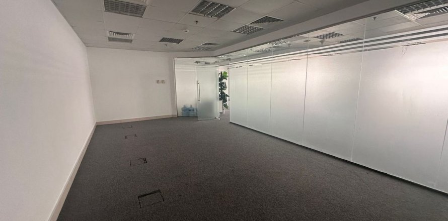 Iroda itt: Dubai, EAE, 117.8 m², azonosító: 630514