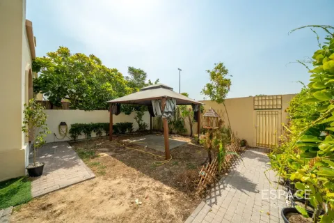 Üürile anda villa asukohaga The Springs, Dubai, AÜE: 3 magamistoaga, 228 m² Nr 738097 - pilt 19