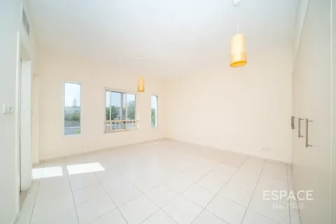 Üürile anda villa asukohaga The Springs, Dubai, AÜE: 3 magamistoaga, 228 m² Nr 738097 - pilt 11