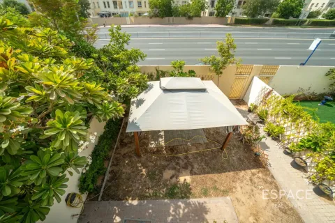 Üürile anda villa asukohaga The Springs, Dubai, AÜE: 3 magamistoaga, 228 m² Nr 738097 - pilt 16