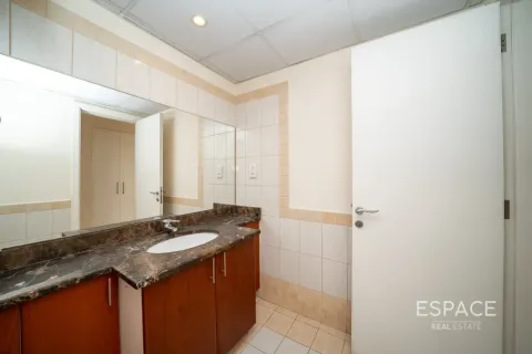 Üürile anda villa asukohaga The Springs, Dubai, AÜE: 3 magamistoaga, 228 m² Nr 738097 - pilt 10