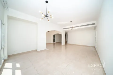 Вилла Meadows, Дубай, БАӘ-да 5 жатын бөлмелер, 353 м² № 738102 - фото 7
