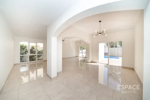 Вилла Meadows, Дубай, БАӘ-да 5 жатын бөлмелер, 353 м² № 738102 - фото 5