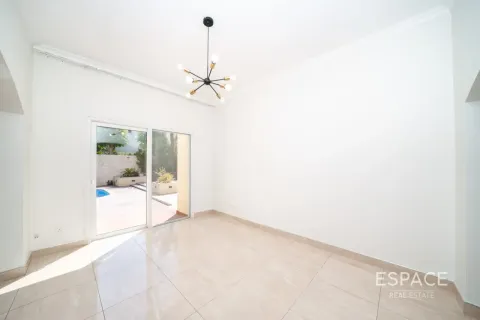 Вилла Meadows, Дубай, БАӘ-да 5 жатын бөлмелер, 353 м² № 738102 - фото 6
