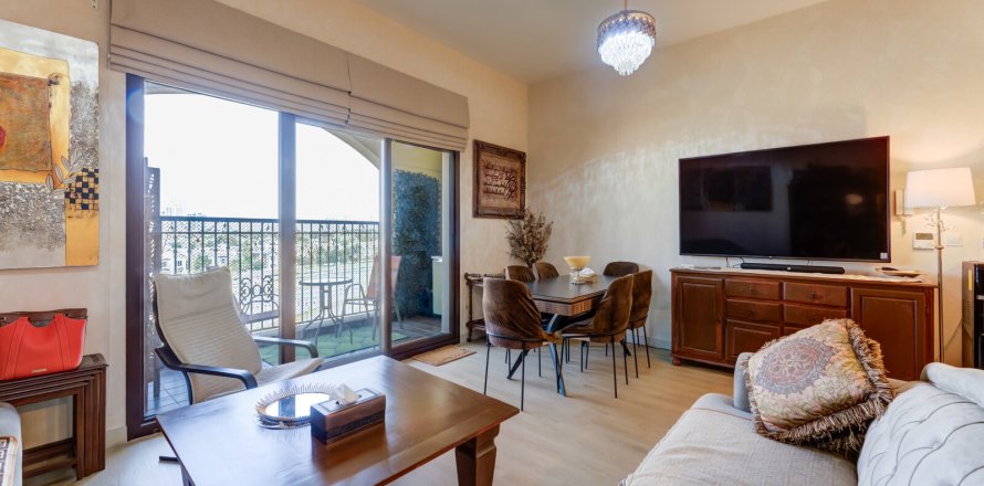 Wohnung in Dubai, VAE: 2 Schlafzimmer, 127 m2 Nr. 703204