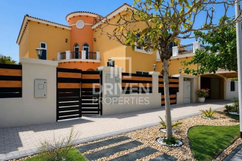 Villa sa Jumeirah Park, Dubai, UAE 6 silid-tulugan, 799.99 sq.m. № 762134 - larawan 23