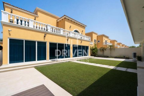 Villa sa Jumeirah Park, Dubai, UAE 6 silid-tulugan, 799.99 sq.m. № 762134 - larawan 27