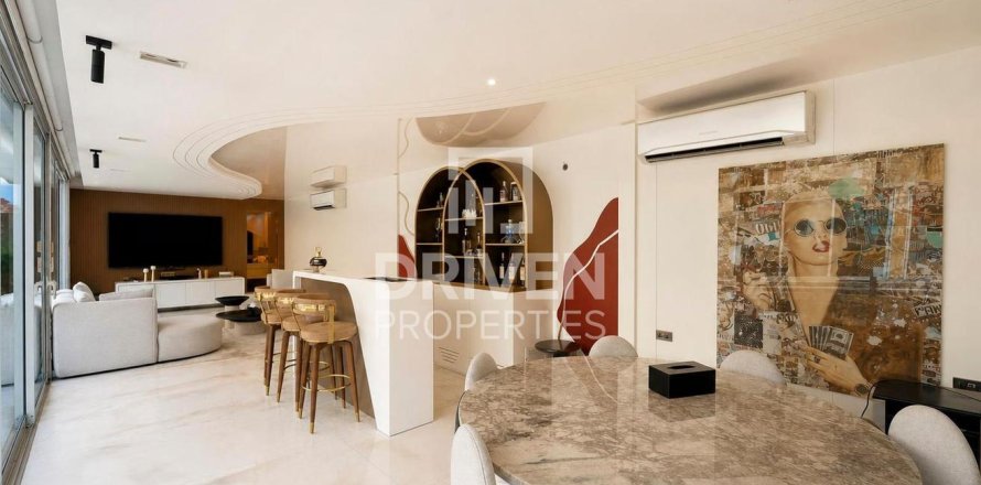 Villa sa Jumeirah Park, Dubai, UAE 6 silid-tulugan, 799.99 sq.m. № 762134