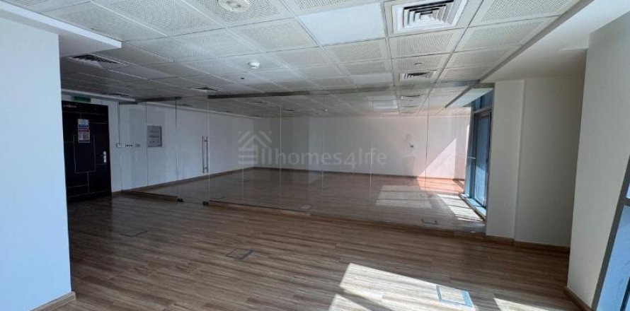 دفتر در Jumeirah Lake Towers، Dubai ، امارات متحده عربی 110 متر مربع.  شماره 705209