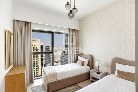 Apartamento en alquiler en Downtown Dubai (Downtown Burj Dubai), Dubai, EAU 3 dormitorios, 122.35 m2 № 747056 - foto 16