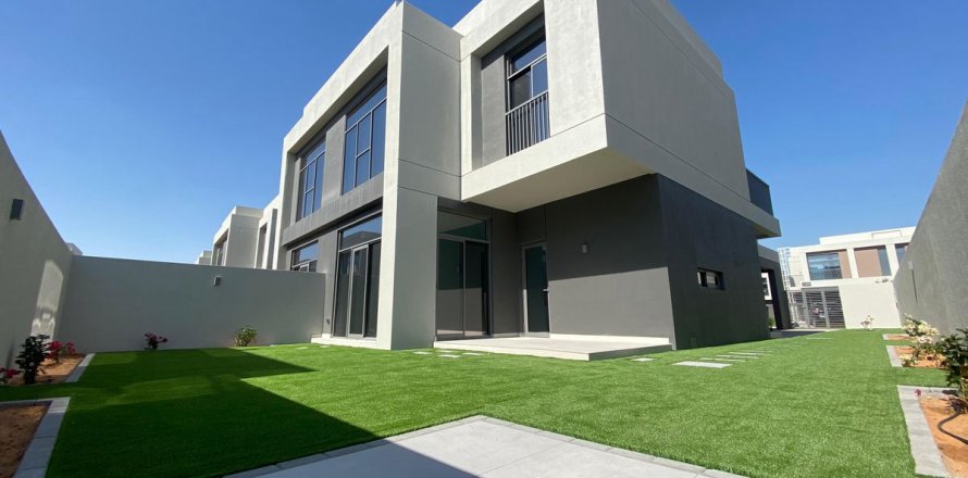 Townhouse in Dubai, UAE 3 bedrooms, 264.3 sq.m. № 635620