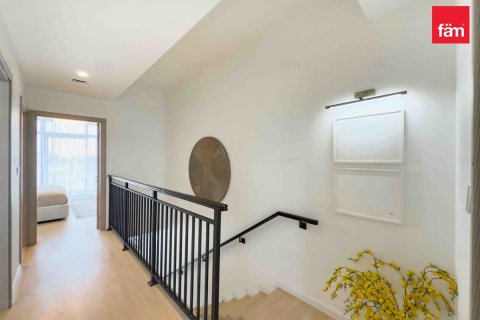 Townhouse in Dubai, UAE 4 bedrooms, 180.2 sq.m. № 635621 - photo 12
