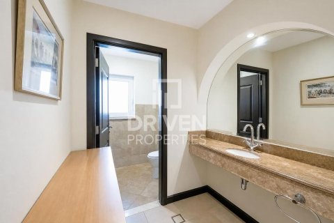 Üürile anda villa asukohaga The Villa, Dubai, AÜE: 4 magamistoaga, 606.01 m² Nr 765506 - pilt 14