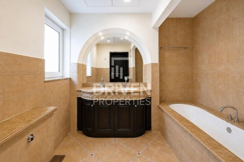 Üürile anda villa asukohaga The Villa, Dubai, AÜE: 4 magamistoaga, 606.01 m² Nr 765506 - pilt 15