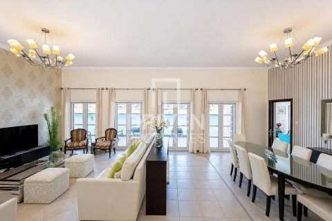 Üürile anda villa asukohaga The Villa, Dubai, AÜE: 4 magamistoaga, 606.01 m² Nr 765506 - pilt 3