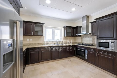Üürile anda villa asukohaga The Villa, Dubai, AÜE: 4 magamistoaga, 606.01 m² Nr 765506 - pilt 7