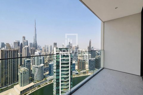 Business Bay, Dubai, UAE의 임대용 아파트 침실 4개, 240.71제곱미터 번호 765510 - 사진 20
