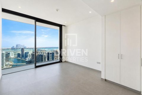 Business Bay, Dubai, UAE의 임대용 아파트 침실 4개, 240.71제곱미터 번호 765510 - 사진 15