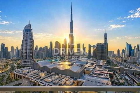 Apartment in Downtown Dubai (Downtown Burj Dubai), Dubai, UAE 3 bedrooms, 157.28 sq.m. № 765505 - photo 1