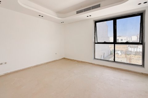 Townhouse in Tilal City, Sharjah, UAE 5 bedrooms, 350.89 sq.m. № 748831 - photo 6