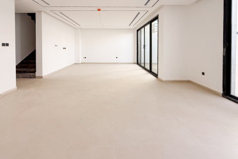 Townhouse in Tilal City, Sharjah, UAE 5 bedrooms, 350.89 sq.m. № 748831 - photo 4
