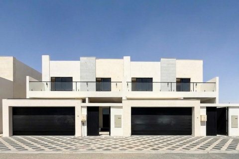 Townhouse in Tilal City, Sharjah, UAE 5 bedrooms, 350.89 sq.m. № 748831 - photo 1
