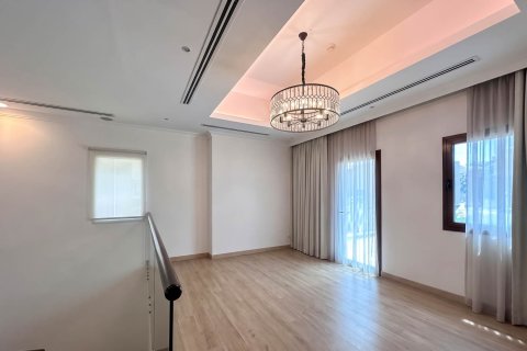 Vila di Al Barsha, Dubai, UAE 4 bilik tidur, 367.25 meter persegi № 748891 - foto 5