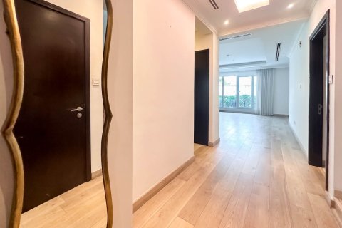 Vila di Al Barsha, Dubai, UAE 4 bilik tidur, 367.25 meter persegi № 748891 - foto 10
