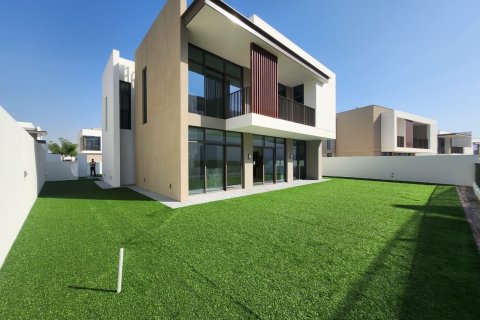 Villa para arrendamento em Al Furjan, Dubai, EAU 4 quartos, 588 m2 № 677398 - foto 6