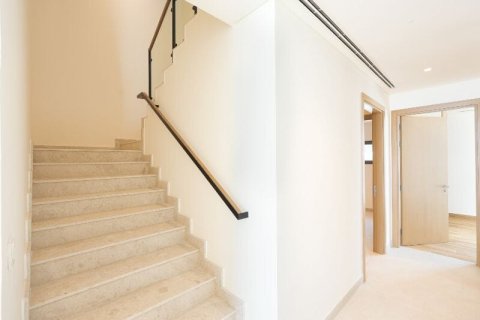 Villa sa Al Furjan, Dubai, UAE 4 silid-tulugan, 366 sq.m. № 677397 - larawan 2