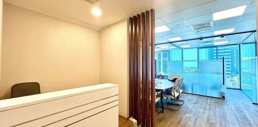Bureau à Business Bay, Dubai, EAU: 89.3 m2 № 644844