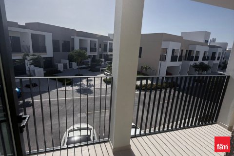 Townhouse in Dubai, UAE 3 bedrooms, 126.7 sq.m. № 719960 - photo 12