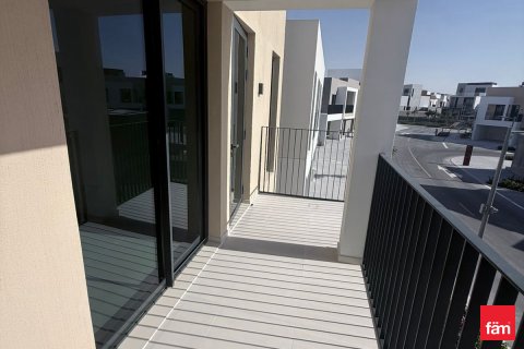 Townhouse in Dubai, UAE 3 bedrooms, 126.7 sq.m. № 719960 - photo 2