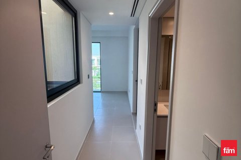 Townhouse in Dubai, UAE 3 bedrooms, 126.7 sq.m. № 719960 - photo 11