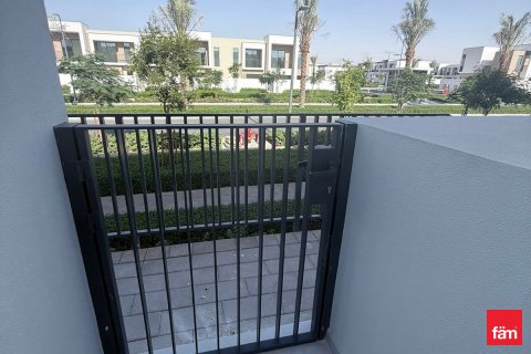 Townhouse in Dubai, UAE 3 bedrooms, 126.7 sq.m. № 719960 - photo 13