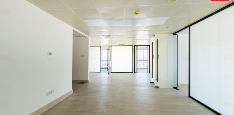 Iroda itt: Dubai, EAE, 126 m², azonosító: 719973
