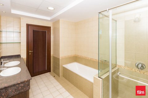 Rumah bandar di Dubai, UAE 4 bilik tidur, 385.5 meter persegi № 721356 - foto 17