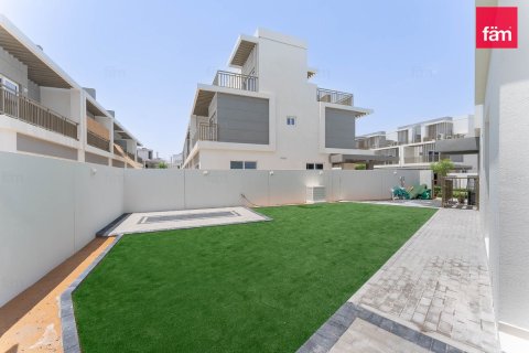 Rumah bandar di Dubai, UAE 4 bilik tidur, 242.3 meter persegi № 721354 - foto 4