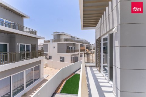 Rumah bandar di Dubai, UAE 4 bilik tidur, 242.3 meter persegi № 721354 - foto 17