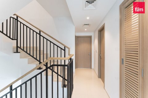 Rumah bandar di Dubai, UAE 4 bilik tidur, 242.3 meter persegi № 721354 - foto 16