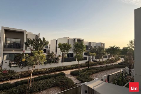 Dubai, संयुक्त अरब अमीरात में विला, 3 बेडरूम, 161.2 वर्ग मीटर, संख्या 712901 - फ़ोटो 4