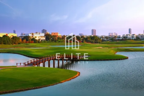 Apartament na sprzedaż w Dubai, ZEA 4 sypialnie, 223 mkw., nr 681823 - zdjęcie 12