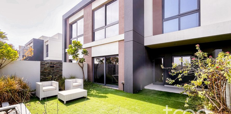 Villa itt: Dubai South (Dubai World Central), EAE, 3 hálószoba, 150.5 m², azonosító: 755447