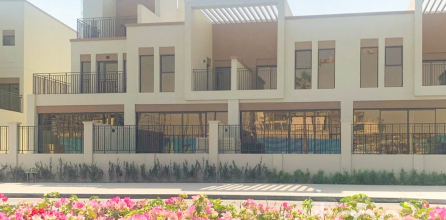 Casa urbana em Damac Lagoons, Dubai, EAU 5 quartos, 297.29 m2 № 755442