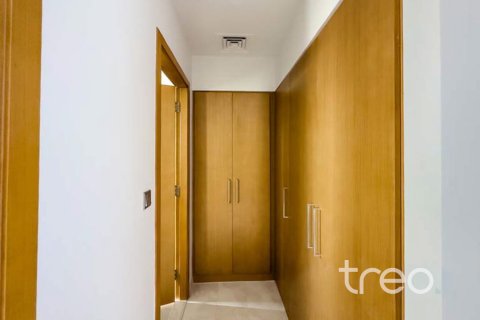 Townhouse sa Dubai Land, Dubai, UAE 4 silid-tulugan, 216.37 sq.m. № 755441 - larawan 9