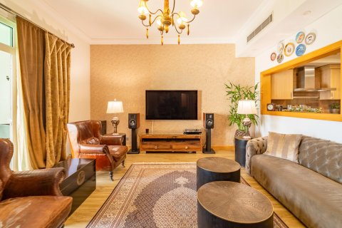 آپارتمان برای فروش در  Palm Jumeirah، Dubai، امارات متحده عربی  2 خوابه ، 147 متر مربع ، شماره 734229 - تصویر 5